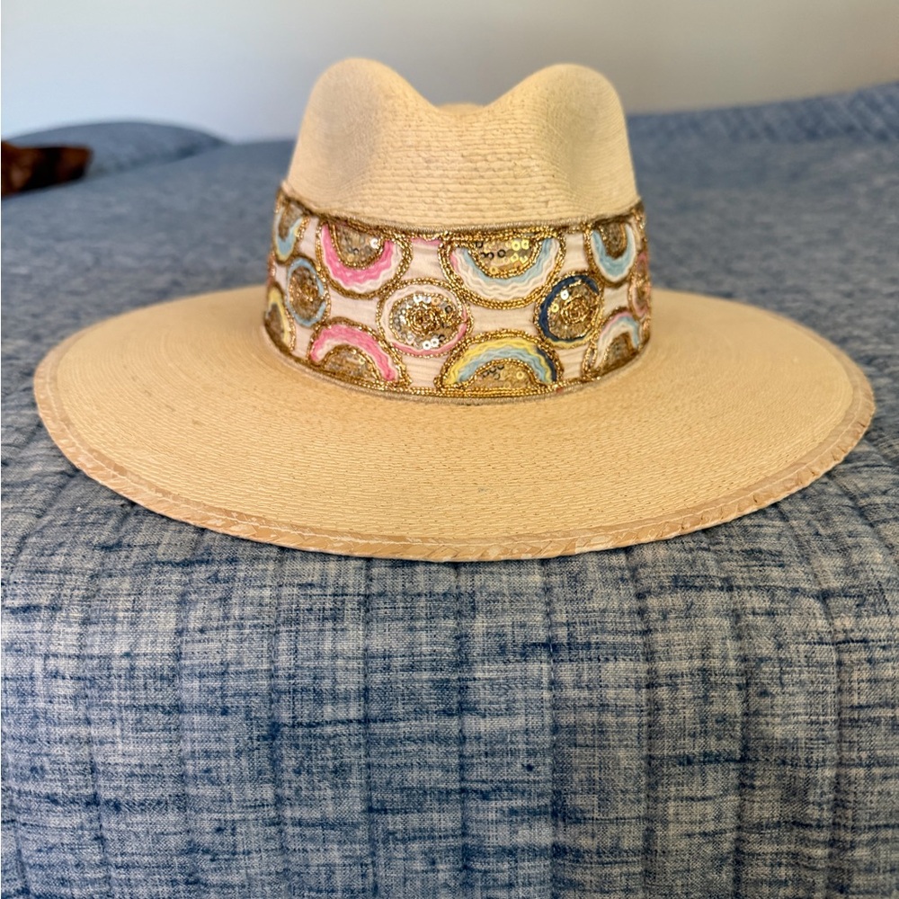 Embroidered Beige Wide-Brim Hat
